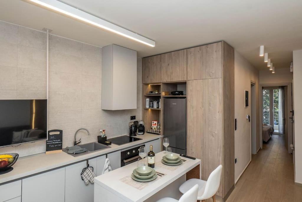 8 Blocks Apartments 1A 亚历山德鲁波利斯 外观 照片